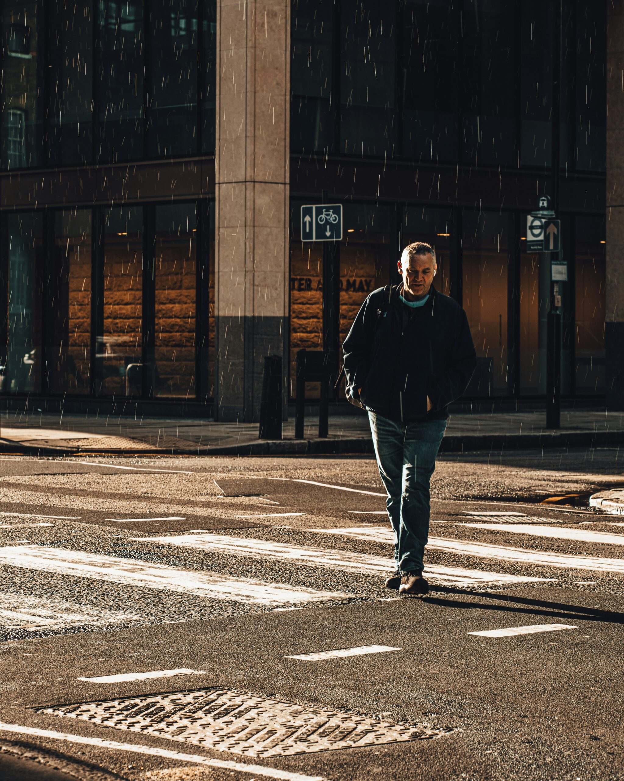 joshua-lawrence-wV9DxWBdCoE-unsplash